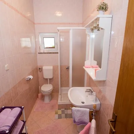 House Lejlighed Lopar