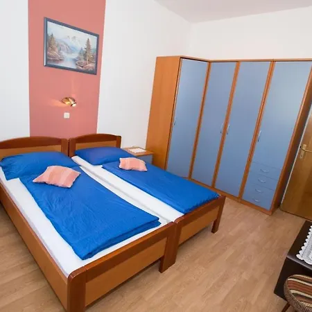 House Lopar